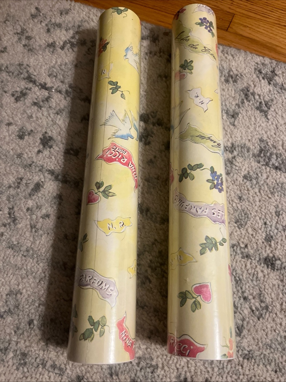 Nina Ricci Paris Gift Wrap Set Of Two 15” New In Wrapping